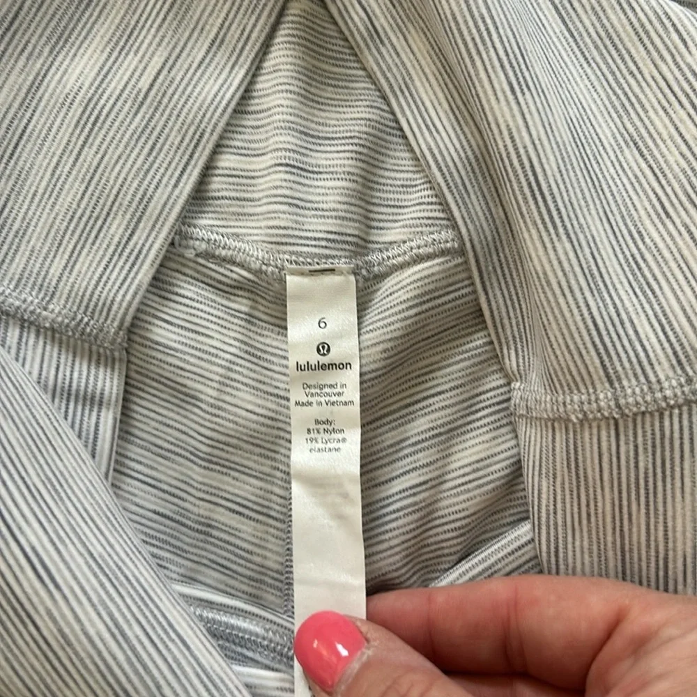 Lululemon Align‎ Crop 21” sz 6 NWOT